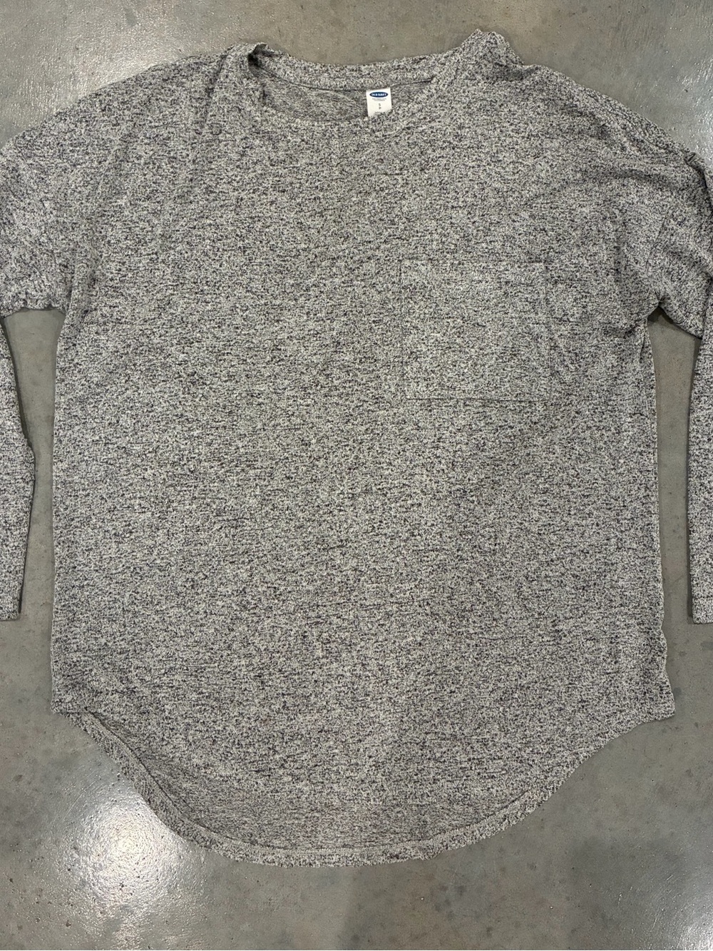 Old Navy Light Heather Gray Long Sleeve Crewneck